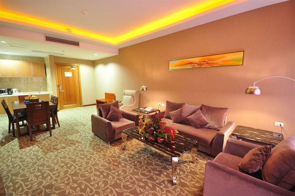 Sunlight Hotel Puerto Princesa Bagian luar foto