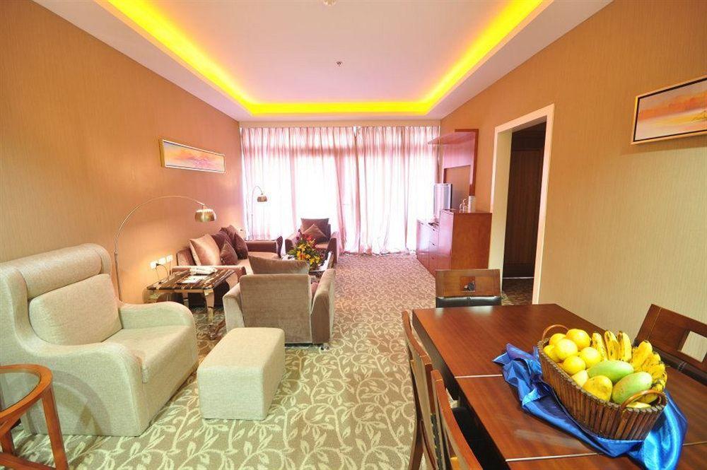 Sunlight Hotel Puerto Princesa Bagian luar foto