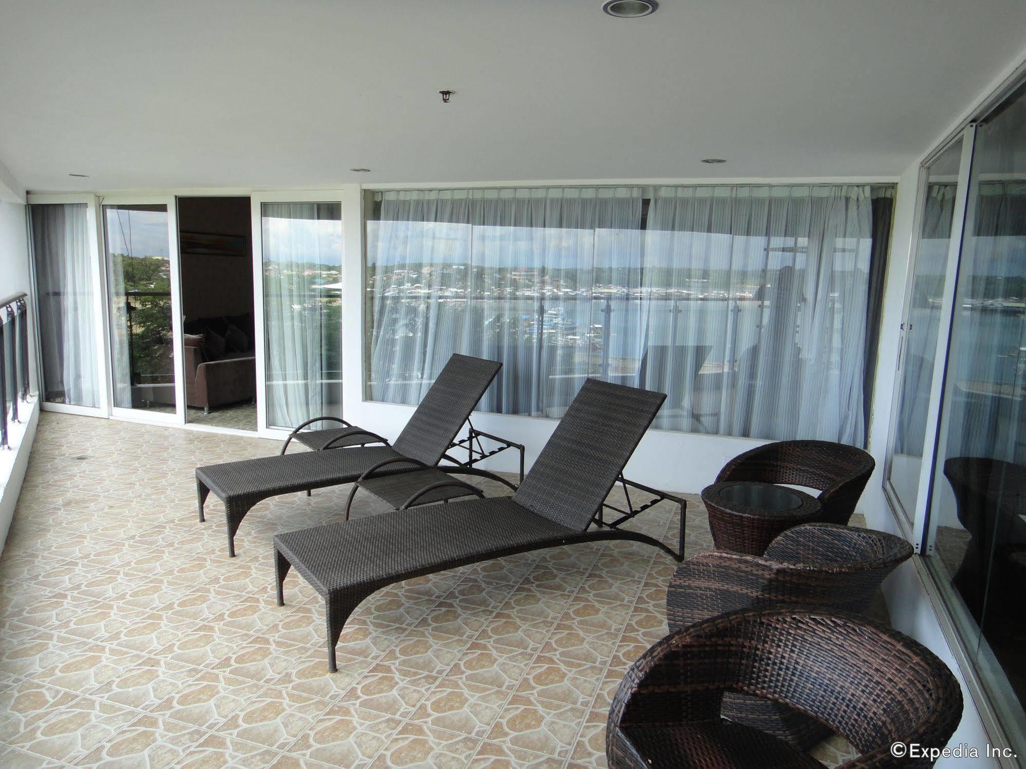 Sunlight Hotel Puerto Princesa Bagian luar foto