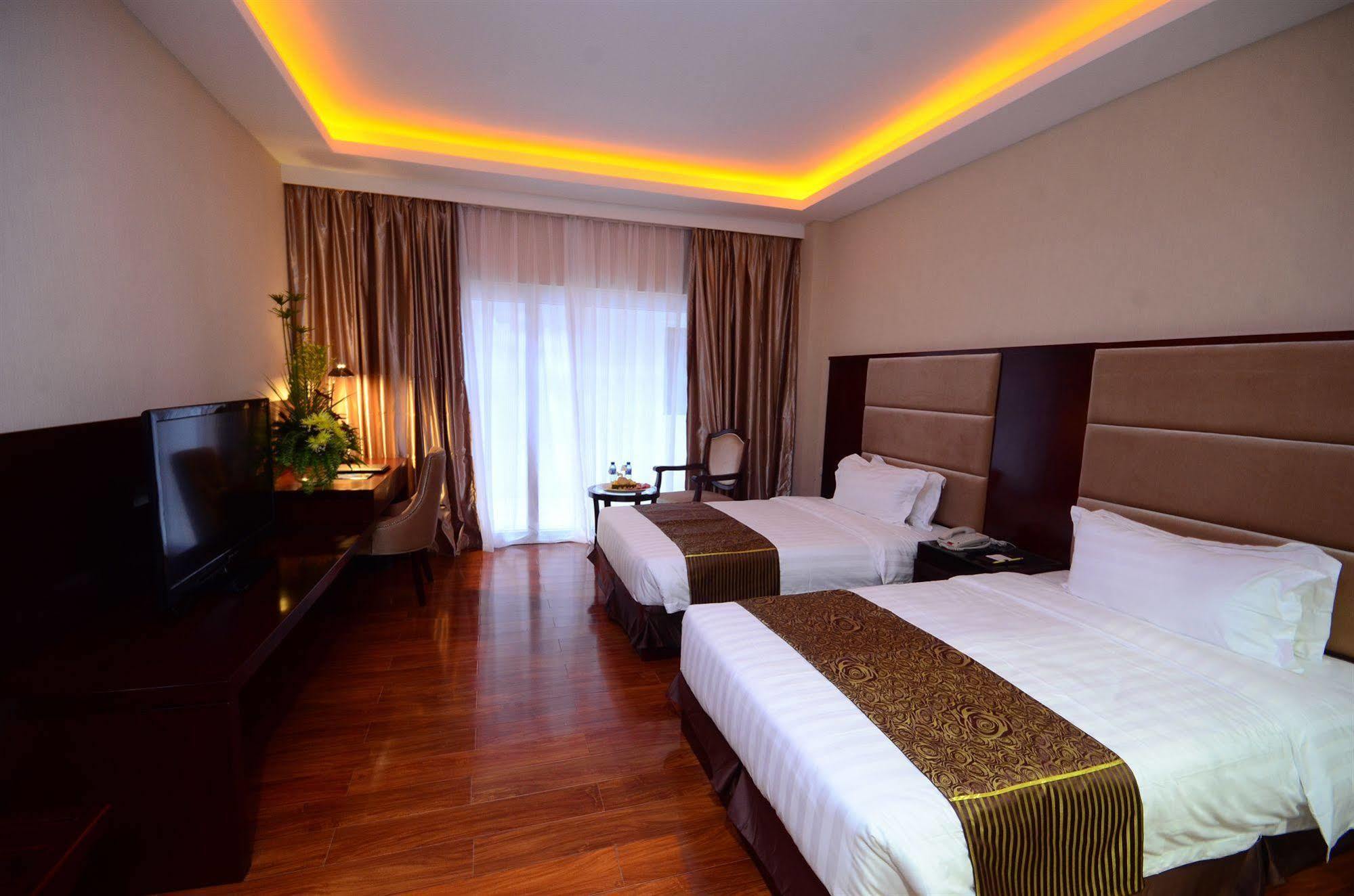 Sunlight Hotel Puerto Princesa Bagian luar foto